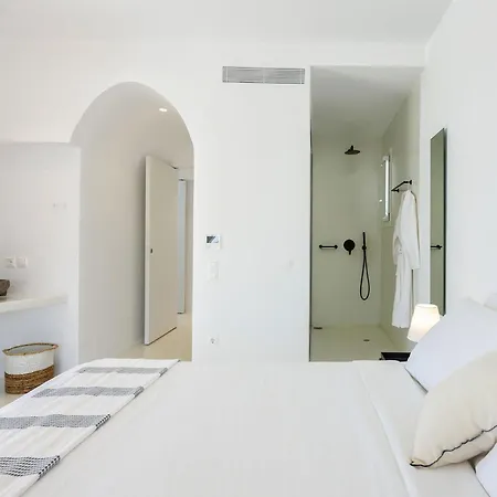 Di Lusso Villa, A Cycladic Seaview Sanctuary, By Thinkvilla *